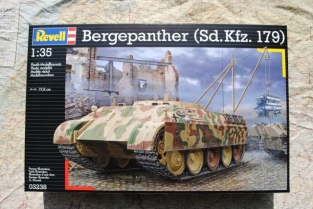 REV03238  Bergepanther Sd.Kfz.179